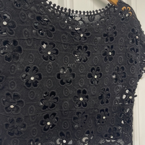Llove Womens Crop Top Black New Lace Crochet - Picture 2 of 5